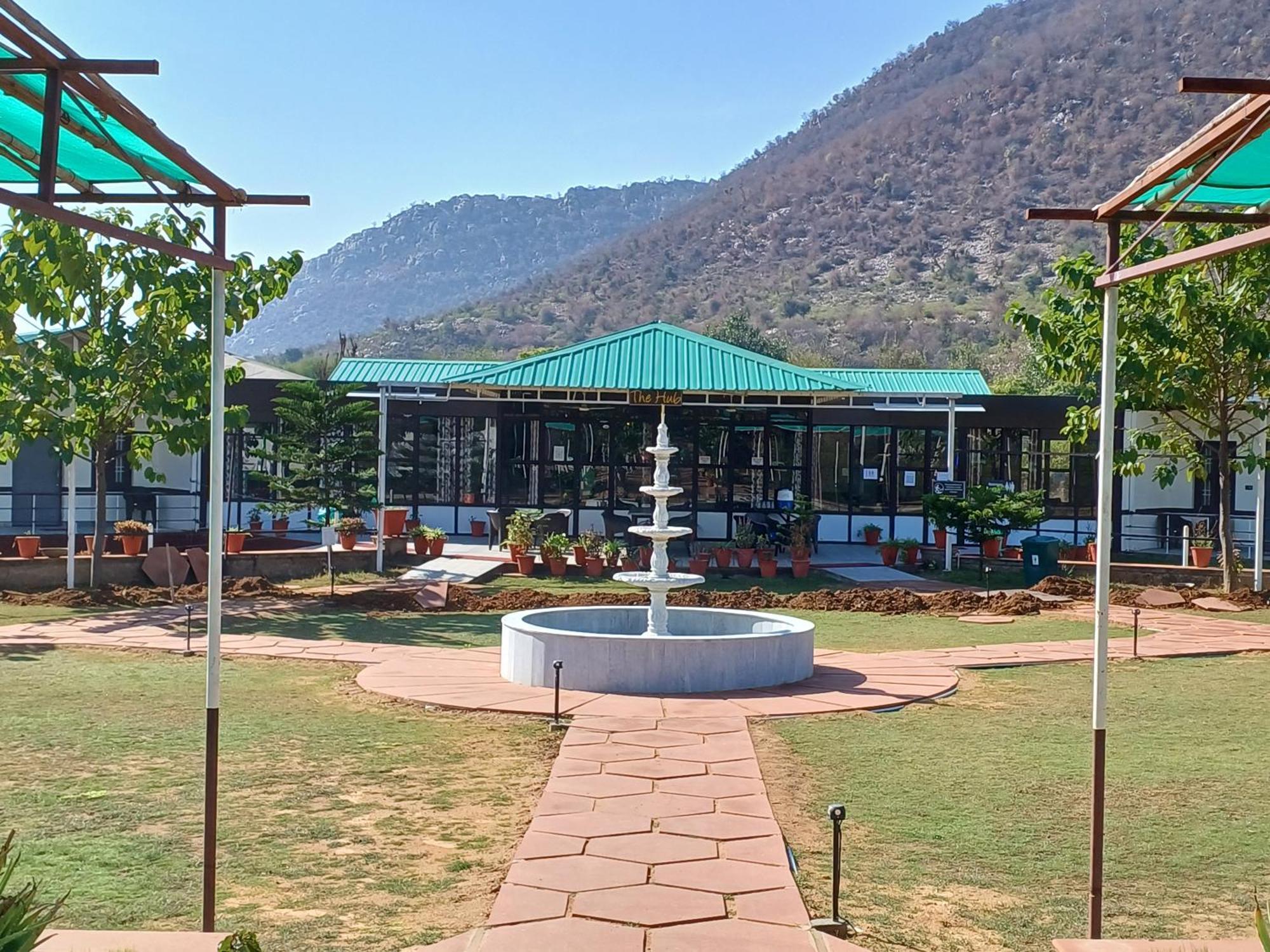 Shivir Aranya - Wilderness Resort 알와르 외부 사진